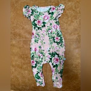 Floral Posh Peanut jumper